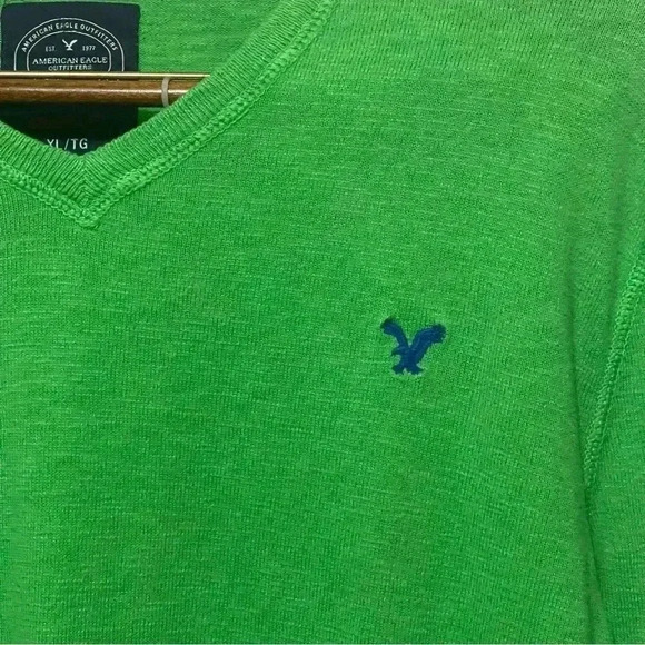 American Eagle Sweater Mens XL Athletic Fit Long Sleeve V Neck Preppy Casual Y2K - Picture 6 of 8